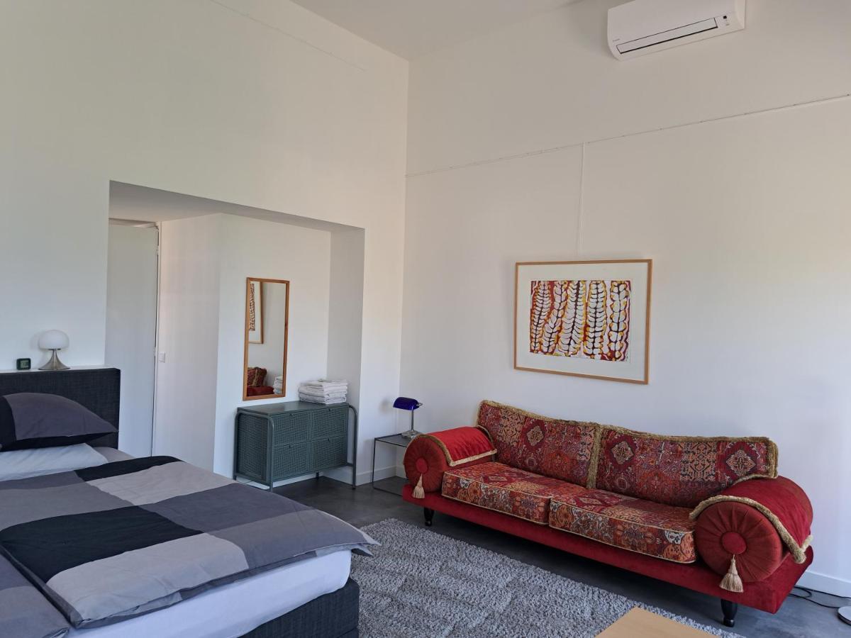 Luxe Ruime Studio Op Unieke, Rustige Locatie Доккум Экстерьер фото